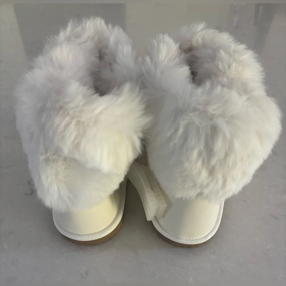 Gymboree Girls Faux Fir Ankle Boots, Size 3